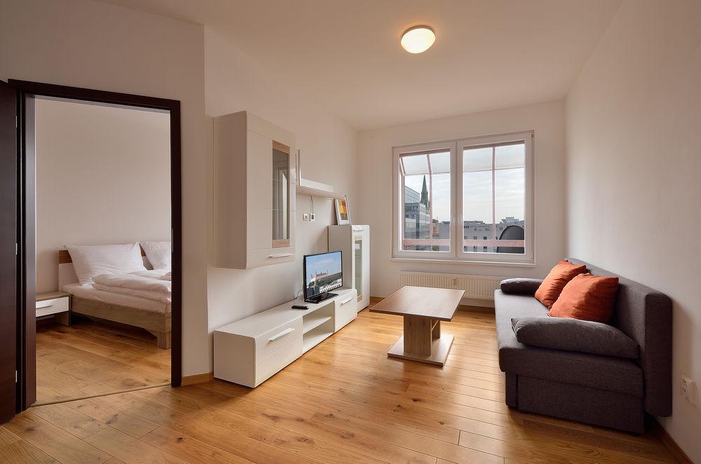 Twin City Rooftop By Ambiente Bratislava Esterno foto